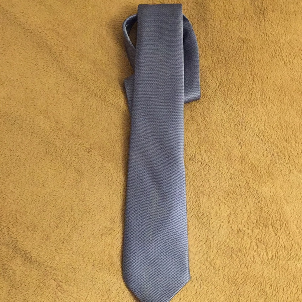 Elegant Brioni tie couture galore